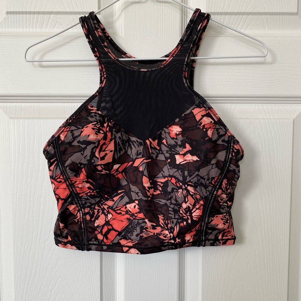 Lululemon cropped sports bra : size 8 (medium)